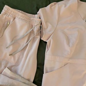 Jaanuu scrubs